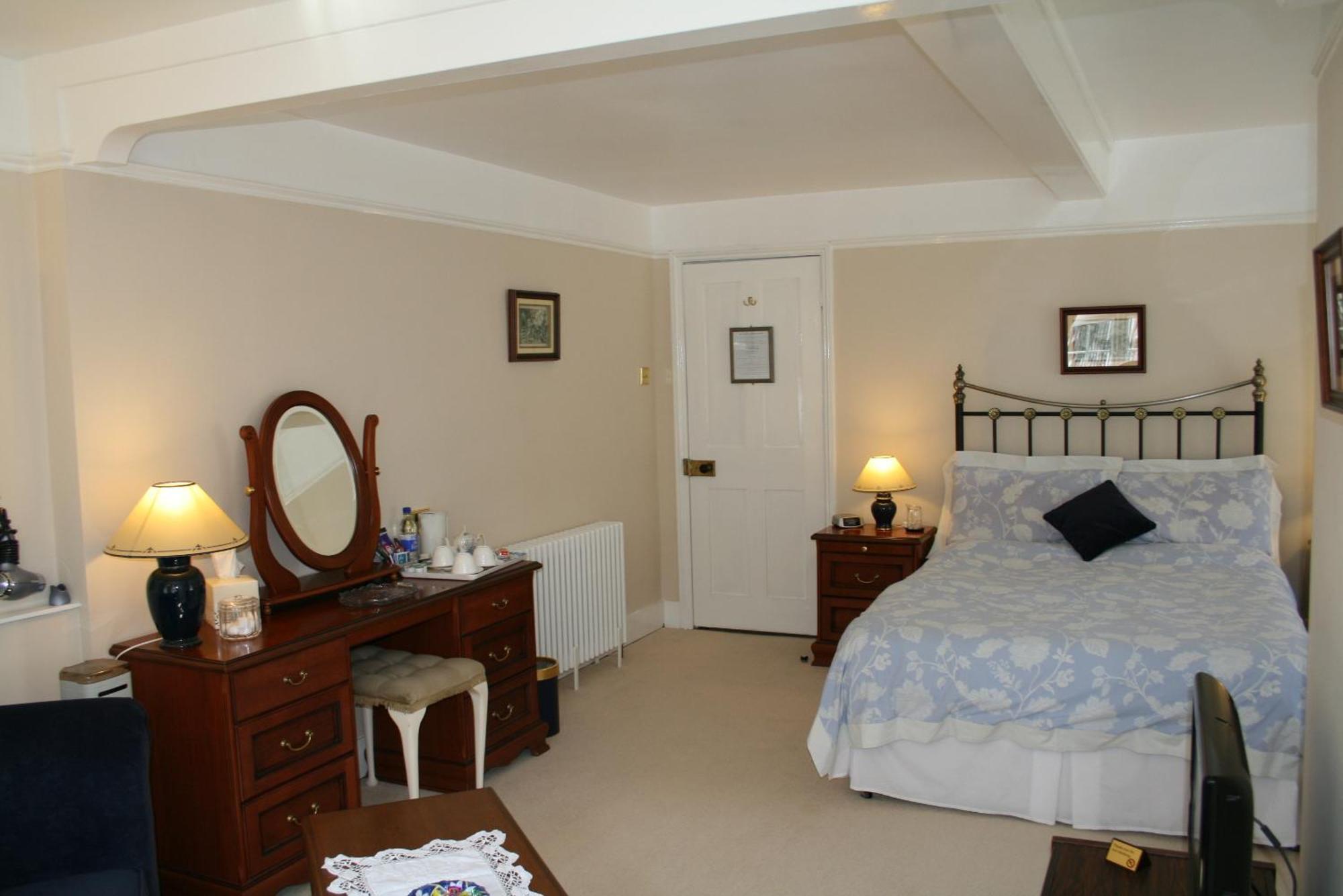 Clayhill House Bed & Breakfast ลินด์เฮิร์สต์ ภายนอก รูปภาพ