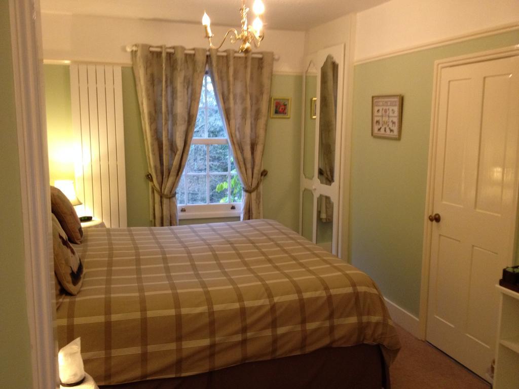Clayhill House Bed & Breakfast ลินด์เฮิร์สต์ ภายนอก รูปภาพ
