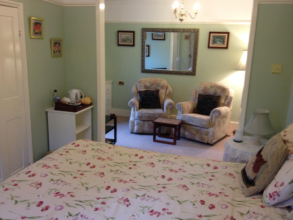 Clayhill House Bed & Breakfast ลินด์เฮิร์สต์ ภายนอก รูปภาพ